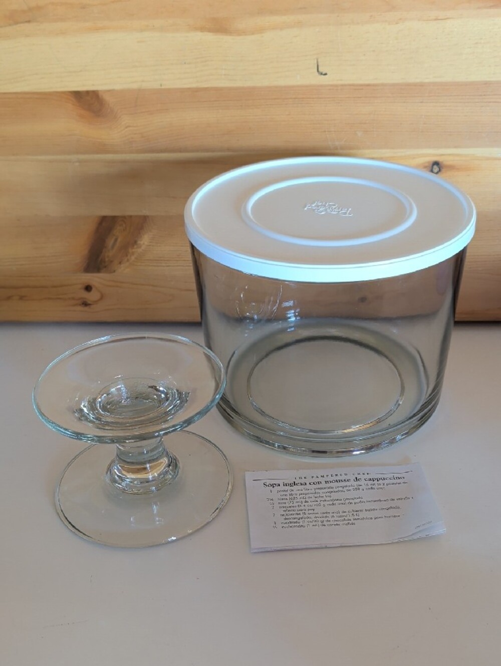 The Pampered Glass Trifle Bowl with Lid. With Original Box. Made In USA.#2832🌟